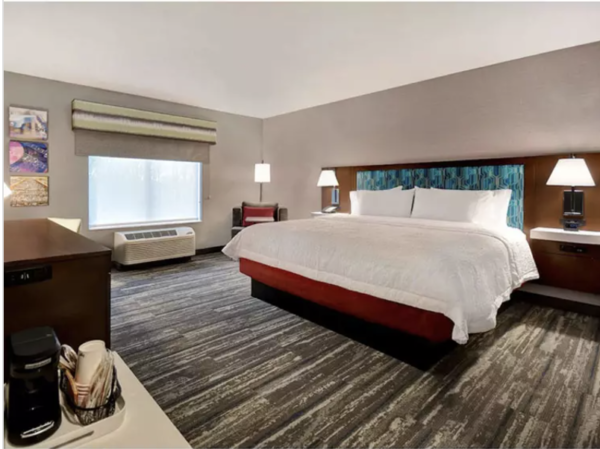 Hampton Hampton Inn & Suites Popular Wood Hotel Furniture - Image 6